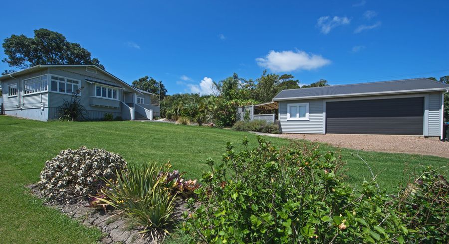  at 4 Calais Terrace, Ostend, Waiheke Island