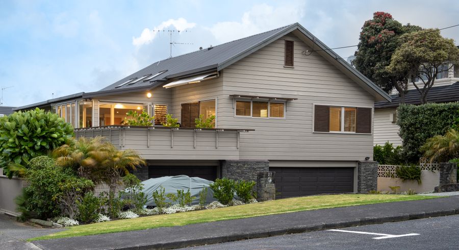  at 27 Ocean View Road, Milford, Auckland