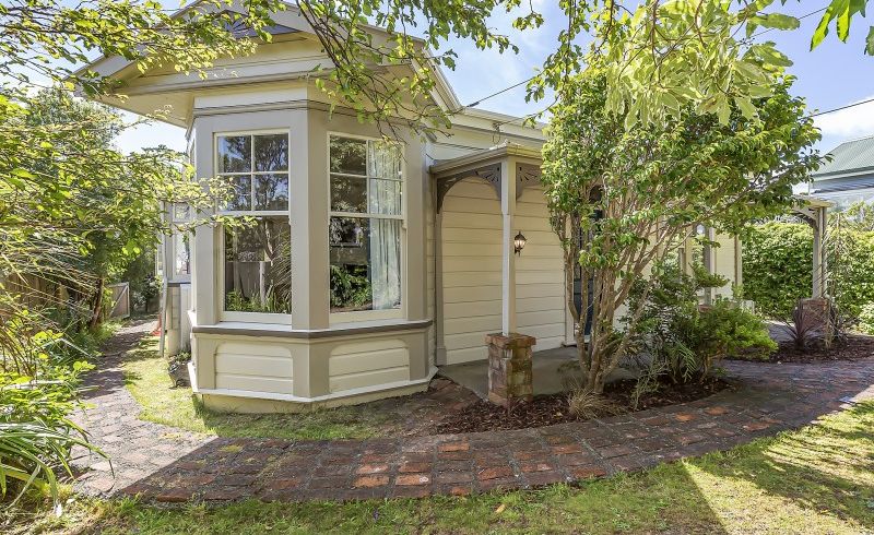  at 129 Northland Road, Northland, Wellington