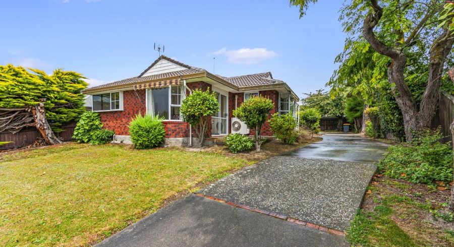  at 5 Algie Place, Avonhead, Christchurch