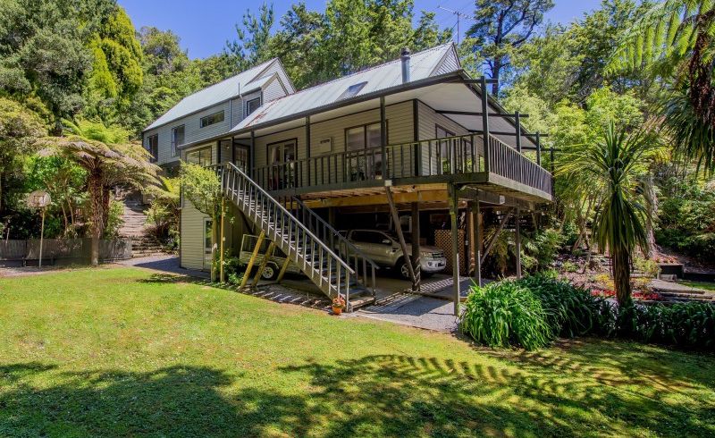  at 7 Tiniroa Grove, Silverstream, Upper Hutt