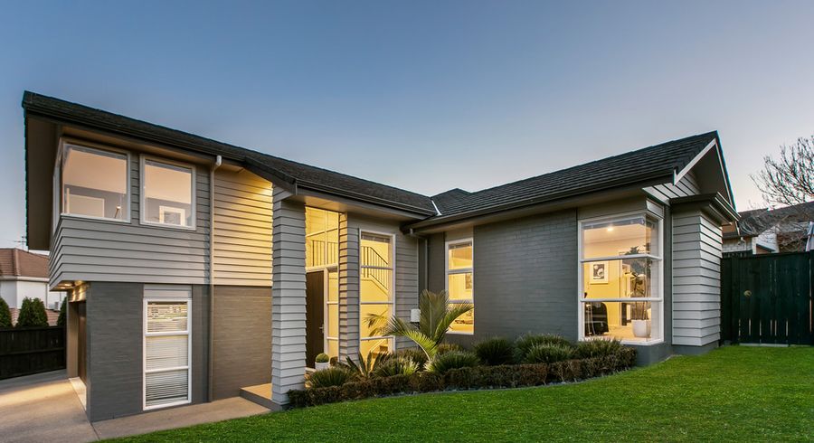  at 14 Chateau Rise, Flat Bush, Auckland