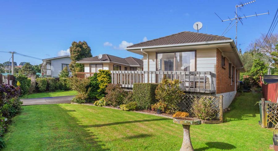  at 2/179 Penrose Road, Mount Wellington, Auckland