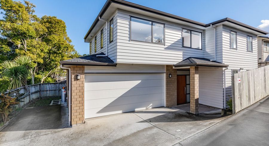  at 91A Rosedale Road, Pinehill, Auckland