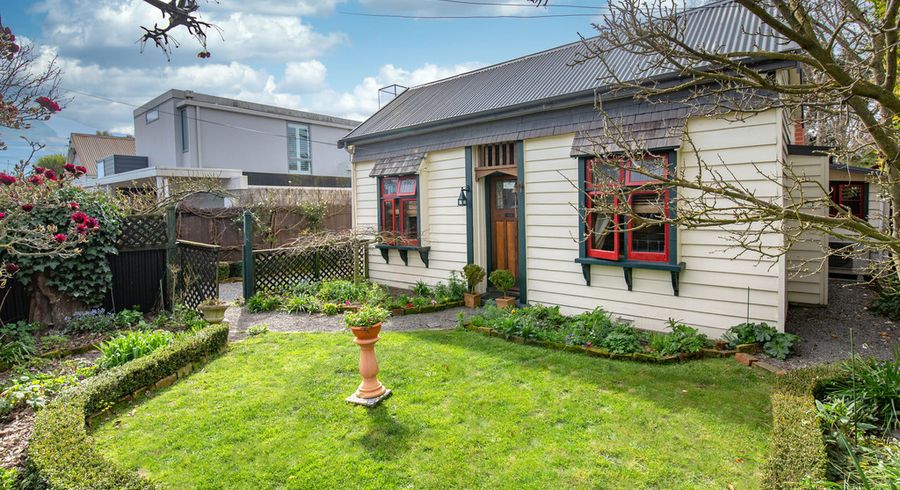  at 102 Bristol Street, St Albans, Christchurch