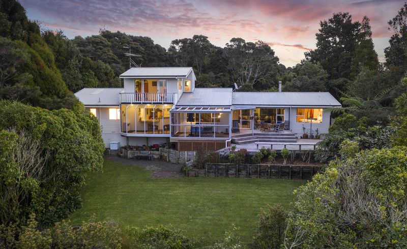  at 51 Turanga Road, Henderson Valley, Auckland