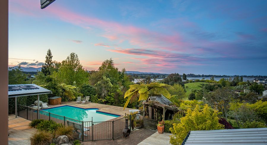  at 12 Hoddy Road, Redwood Valley, Richmond