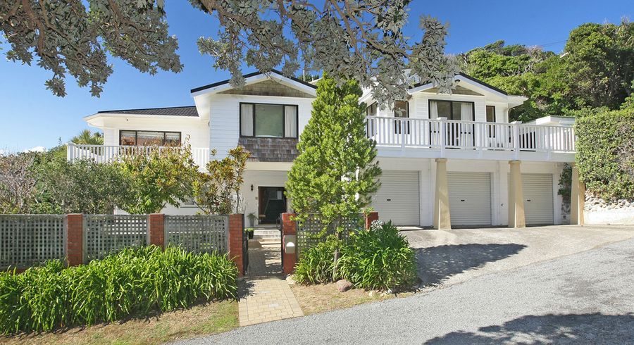  at 5 Berwick Grove, Seatoun, Wellington