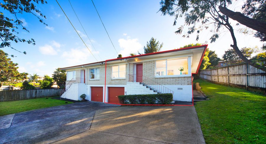  at 2/42 Hogans Road, Glenfield, Auckland