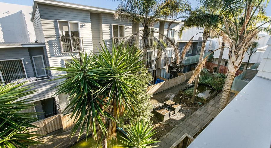  at 73/32 Edwin Street, Mount Eden, Auckland