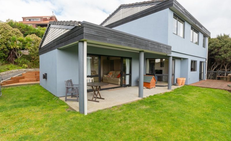  at 2/18 Sailmaker Close, Whitby, Porirua