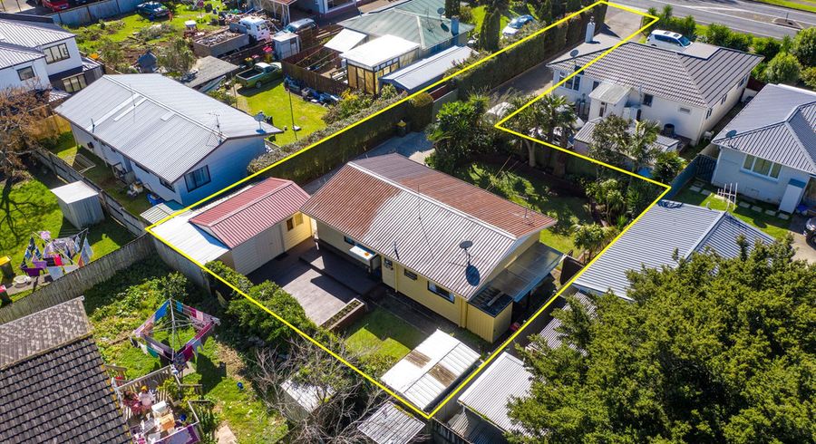  at 136 Buckland Road, Mangere East, Auckland