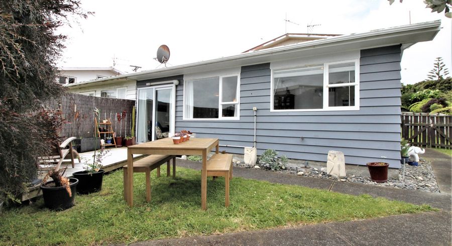  at 5/26 Park Avenue, Titahi Bay, Porirua