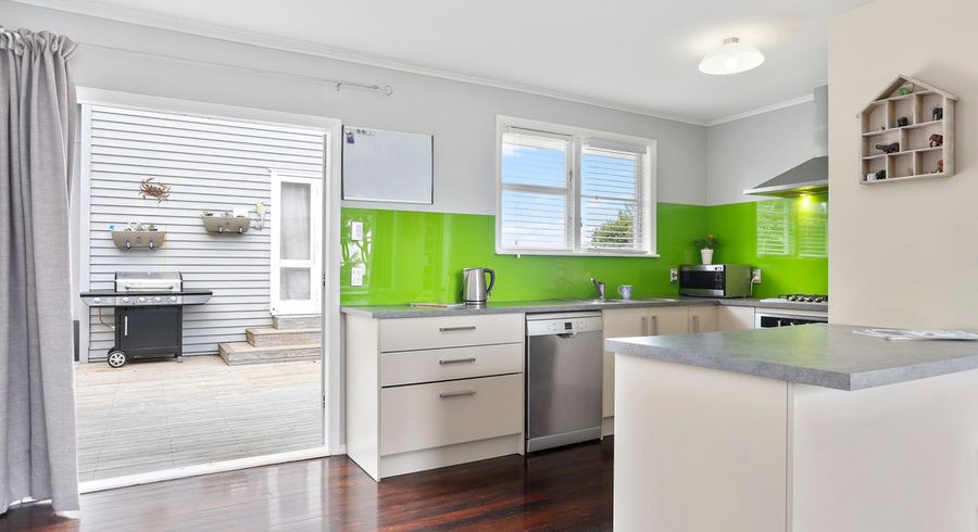 at 274 Amreins Road, Henderson