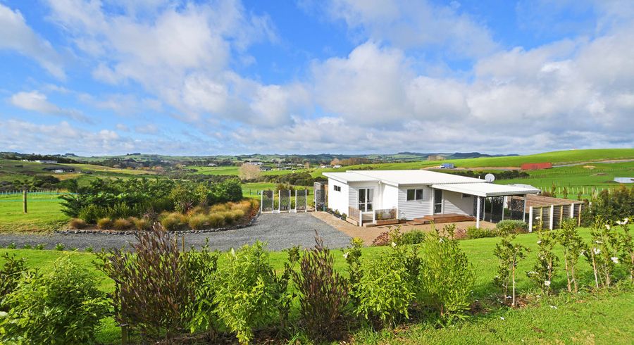  at 64 Brown Road, Hakaru, Kaiwaka