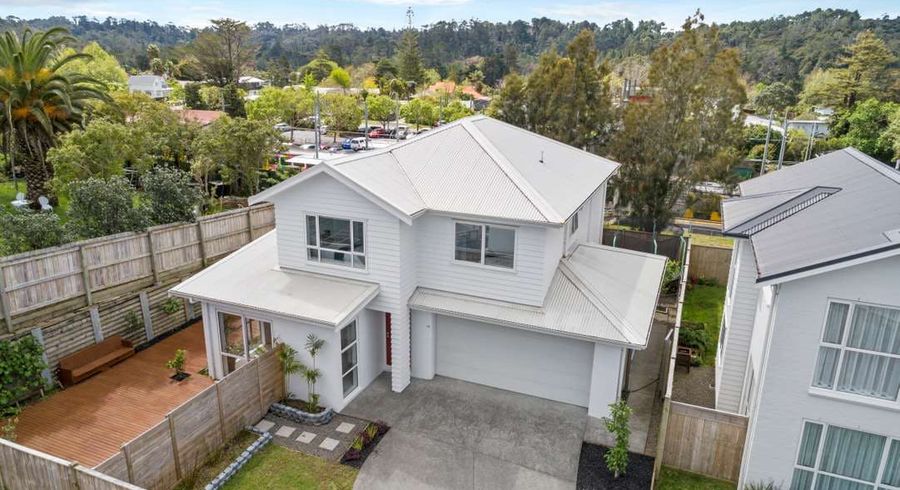  at 24 William Wallbank Crescent, Swanson, Auckland