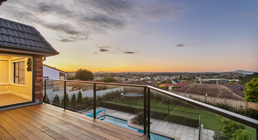  at 7 Pitlochry Place, Highland Park, Auckland