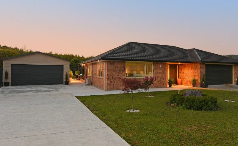  at 7 Opal Avenue, Timberlea, Upper Hutt