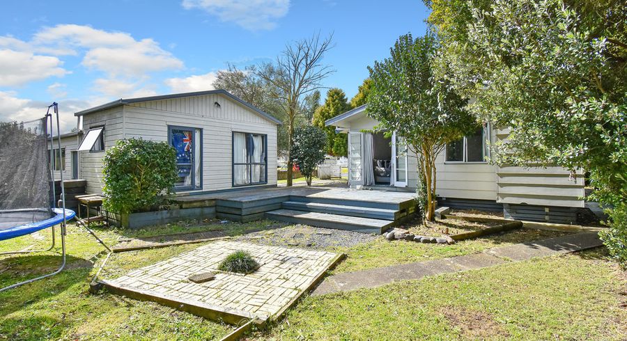  at 75 Chichester Drive, Rosehill, Papakura