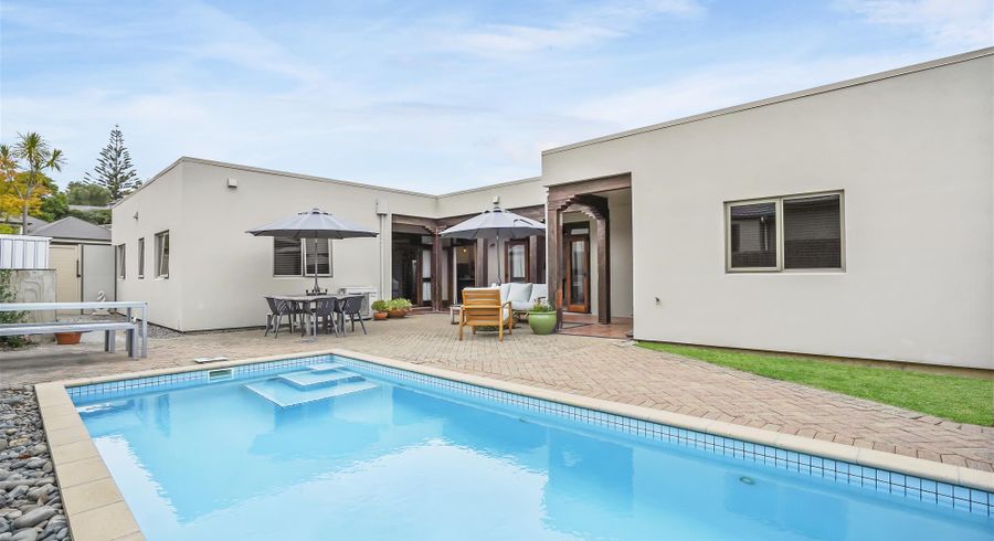  at 10 Palm Grove Drive, Western Heights, Hamilton