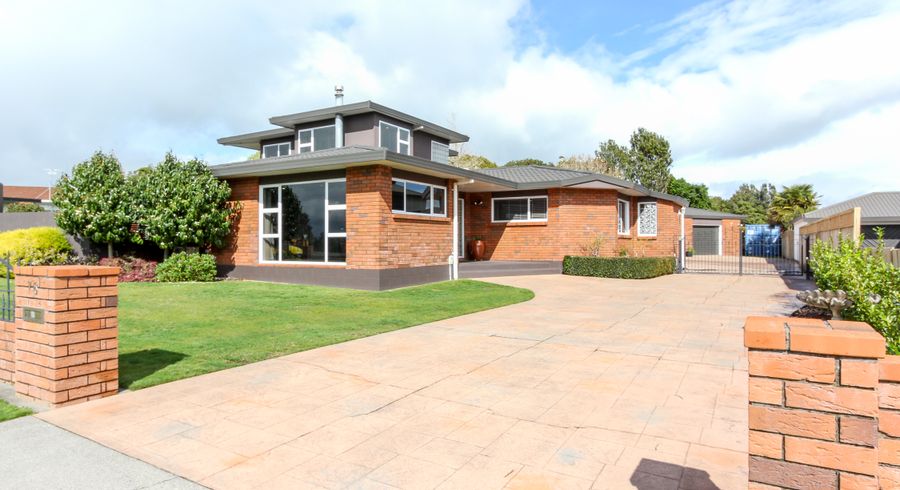  at 76 Branch Road, Highlands Park, New Plymouth