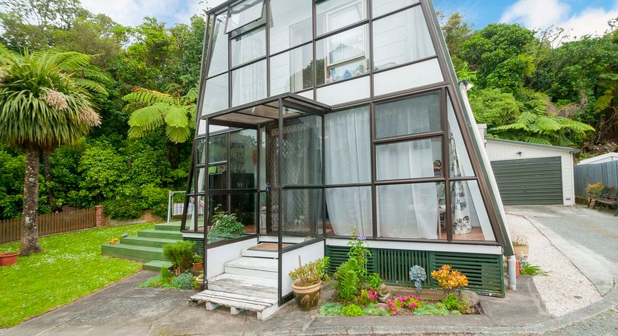  at 2/39 London Road, Korokoro, Lower Hutt