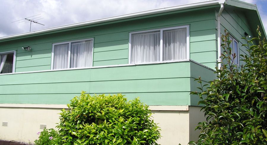  at 1/2 Garelja Road, Henderson, Auckland