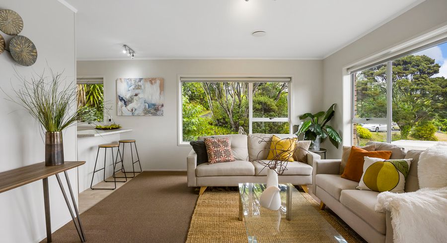  at 1/3 Bryers Place, Bayview, Auckland