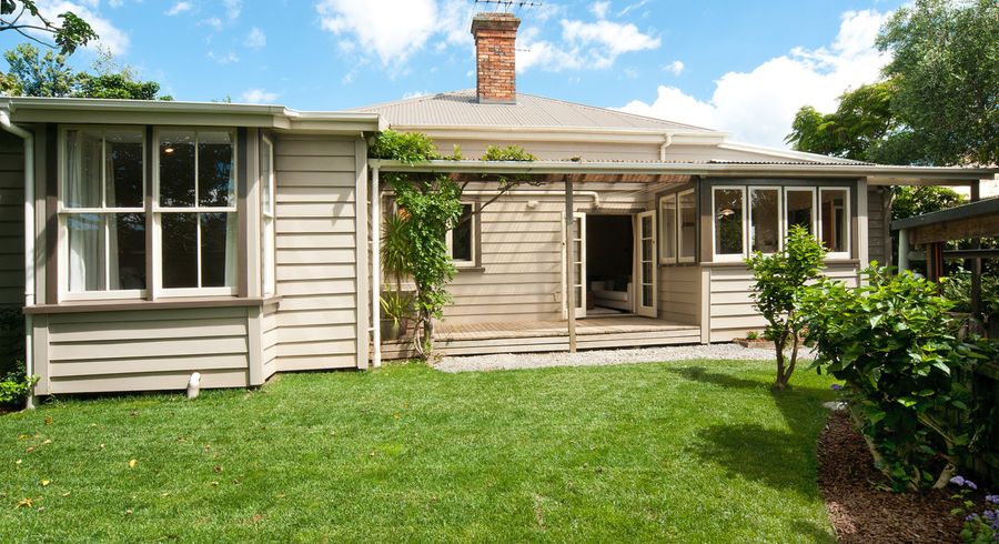  at 102 Alfred Street, Onehunga, Auckland