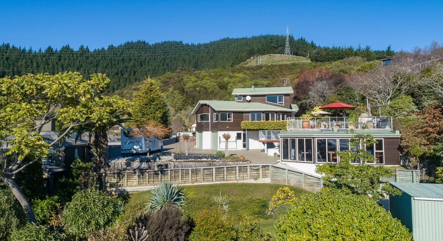  at 2 Valhalla Close, Richmond