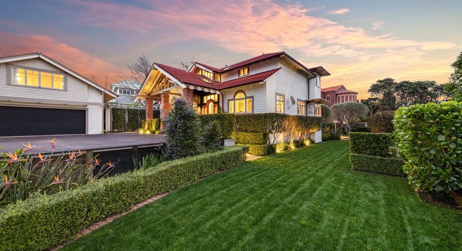  at 22 Bassett Road, Remuera, Auckland