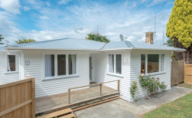  at 35 Collins Road, Melville, Hamilton