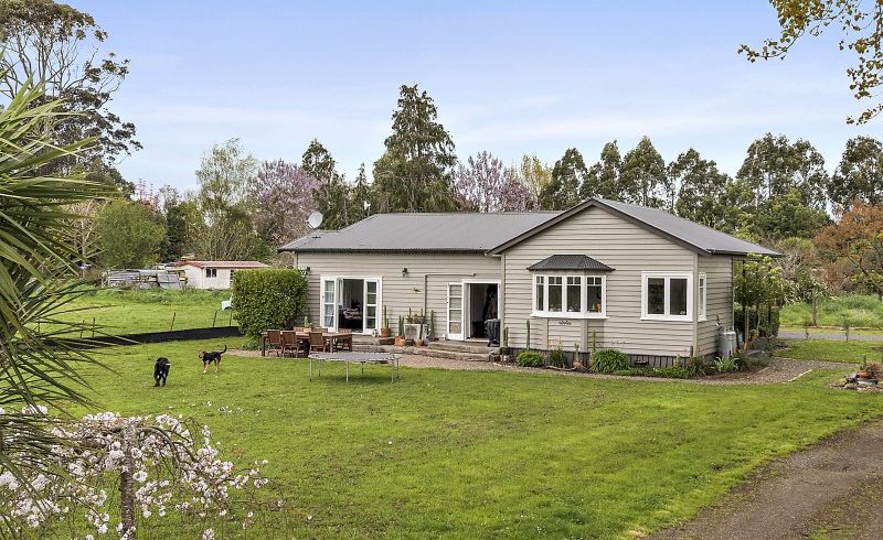 at 8 Lucien Place, Whitikahu