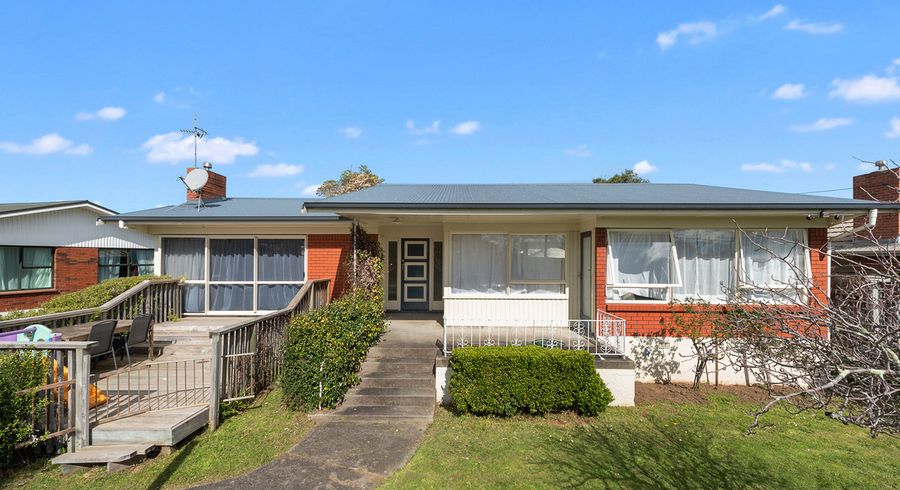  at 14 Lamont Street, Chartwell, Hamilton