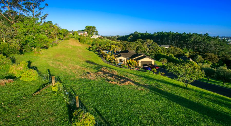  at 215 Gills Road, Albany Heights, Auckland