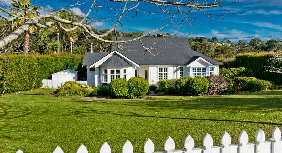  at 27 Bernard Magnus Lane, Greenhithe, Auckland