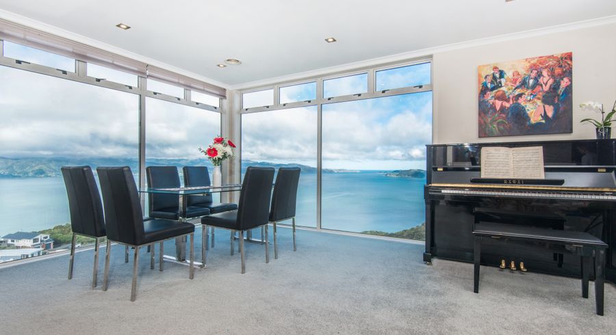  at 26 Bennett Grove, Newlands, Wellington