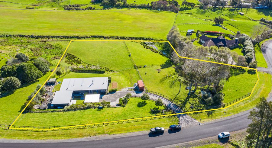  at 35 Old Barn Road, Opaheke, Papakura