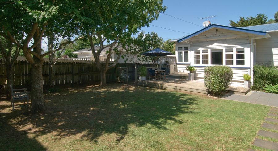  at 1/62 Athens Road, Onehunga, Auckland