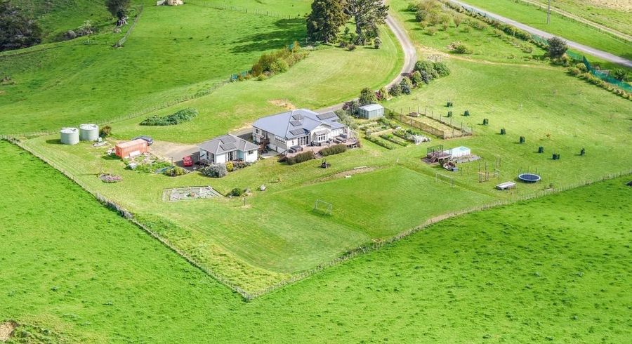  at 162 Annett Road, Kumeu