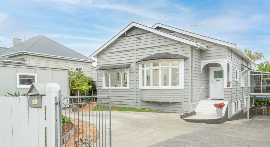  at 5 Bannerman Road, Morningside, Auckland