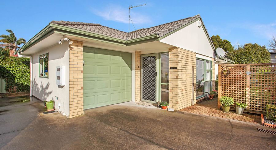  at 1/0 Lambeth Road, Sandringham, Auckland