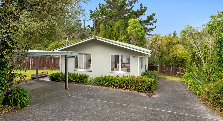  at 2/19 Erica Road, Sunnynook, Auckland