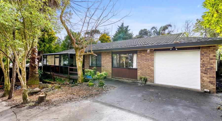  at 2/3 Kaurilands Road, Titirangi, Auckland