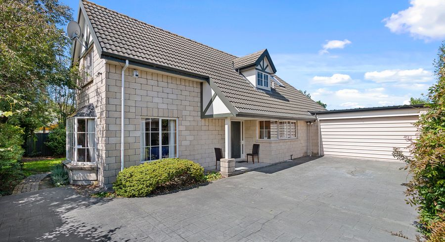  at 2/7A Toorak Avenue, Avonhead, Christchurch