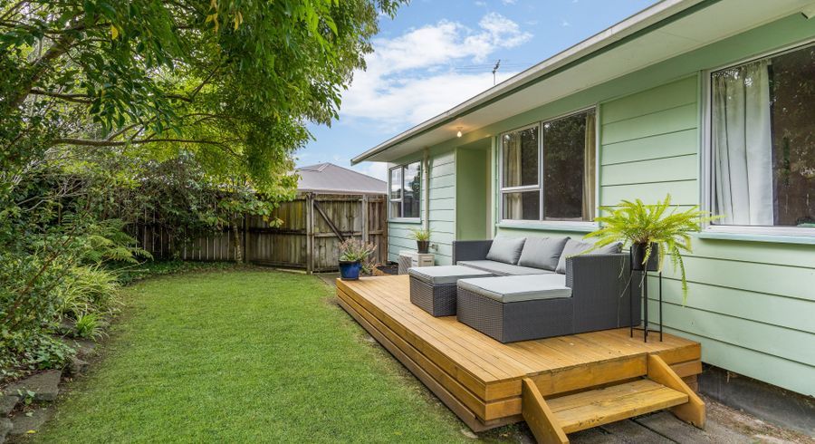  at 66 Parrs Cross Road, Henderson, Auckland