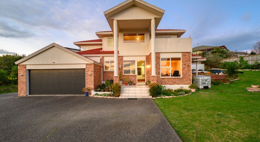  at 12 Navan Place, Dannemora, Auckland