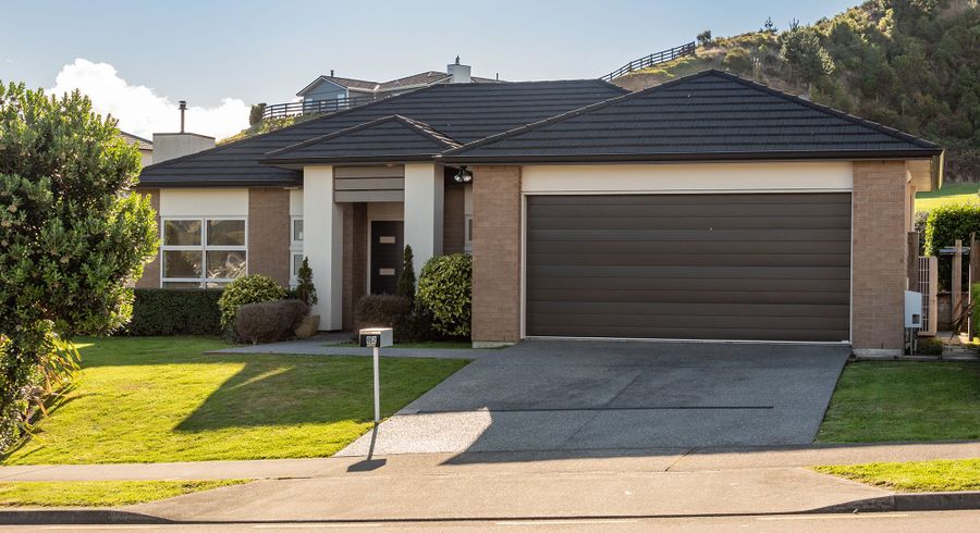  at 82 Aotea Drive, Aotea, Porirua