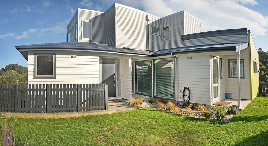  at 32 View Road, Houghton Bay, Wellington