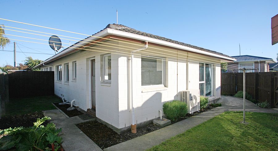  at 2/181 Springs Road, Hornby, Christchurch